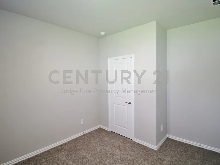 4208 Mountain Creek Dr — Photo 25