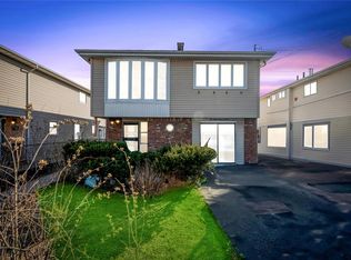 23916 149th Ave, Rosedale, NY 11422