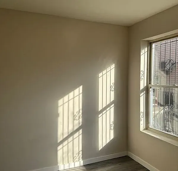 1144 Blake Ave #1R — Photo 10