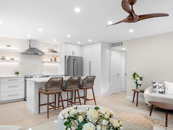 5th image of 2871 N Ocean Boulevard #C123