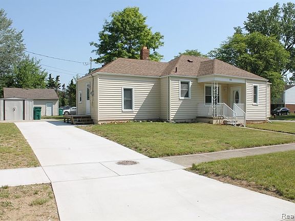 3rd image of 6366 Colorado St