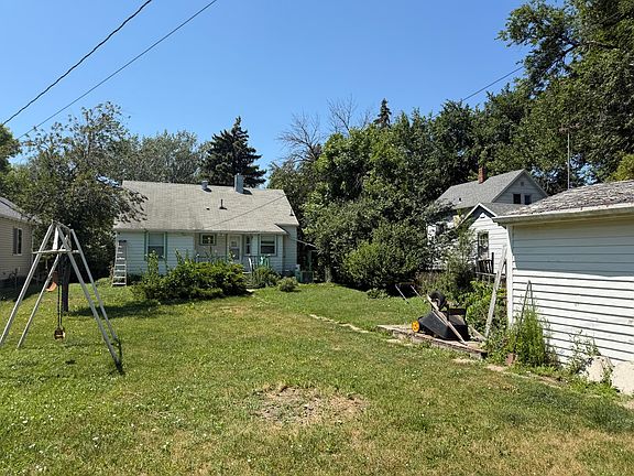 5th image of 306 N 3rd St