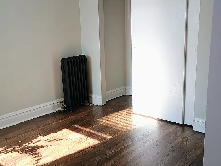 7444 N Damen Ave #3 — Photo 17