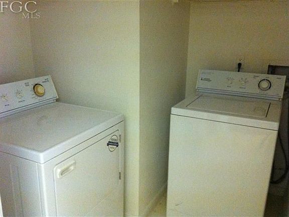 5th image of 511 SE 23rd Pl