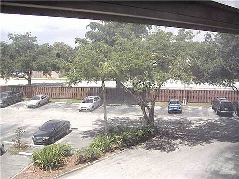 2nd image of 1200 NE Miami Gardens Dr APT 303W