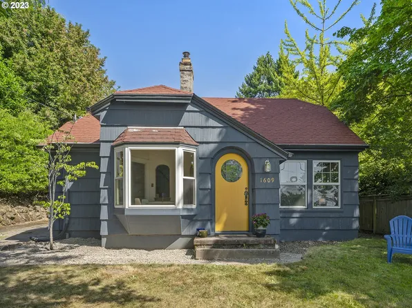 1609 SW Troy St, Portland, OR 97219