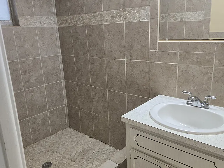 5031 Stardale Dr — Photo 12