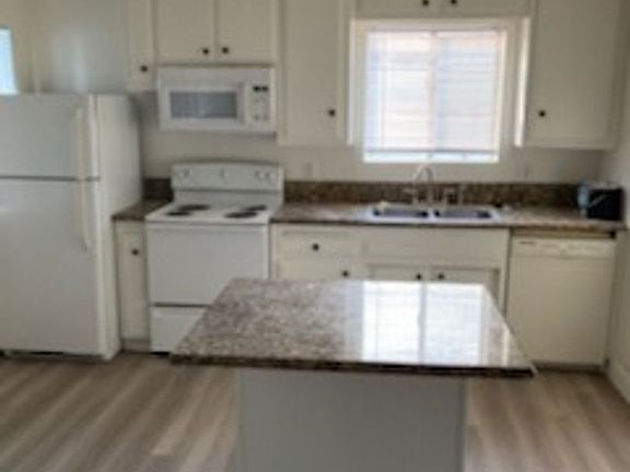 2nd image of 323 N Winnipeg Pl #4