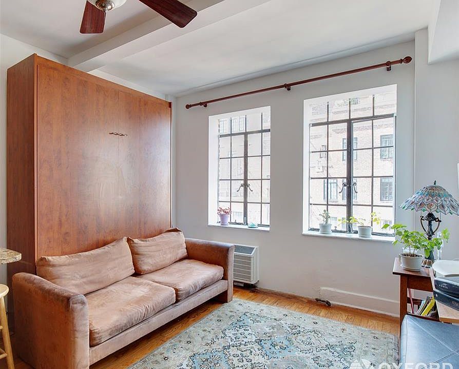2nd image of 25 Tudor City Pl APT 2022