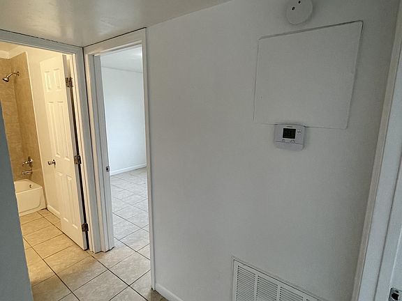4th image of 3024 Ernest Dr #10919291