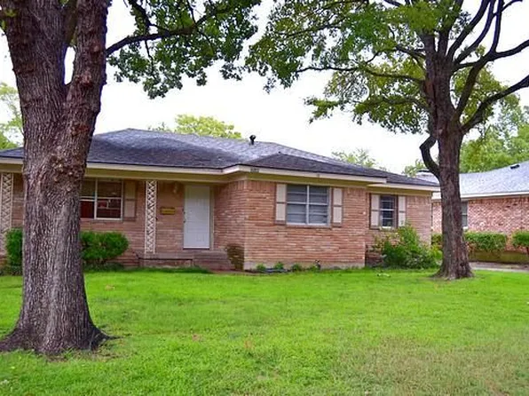2528 Saint Francis Ave, Dallas, TX 75228