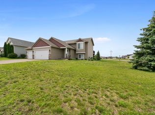 1200 Oakey Ct, Osceola, WI 54020