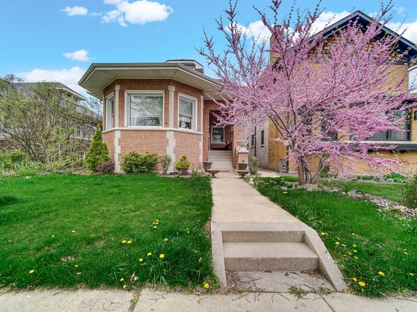 10 Le Moyne Pkwy, Oak Park, IL 60302