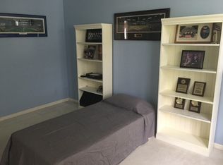 330 Cookshire Ln, Chesterfield, MO 63017