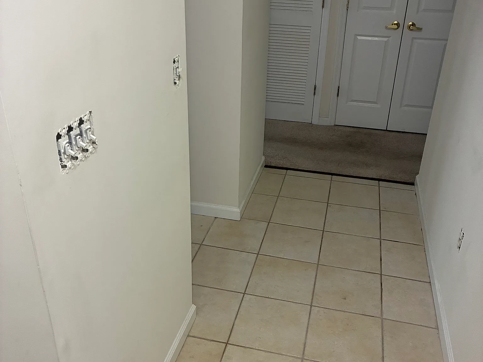 2 bed, 1050 sqft, $1,585 — Photo 4