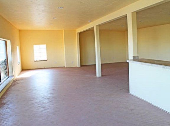 2nd image of 728 Irene St