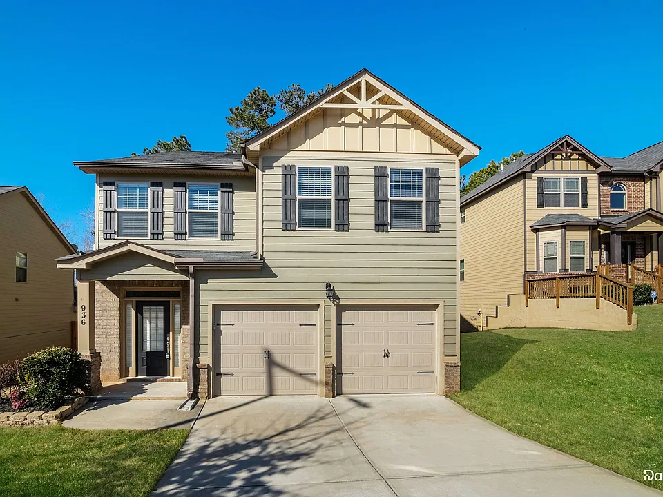 936 McDuffie Cir