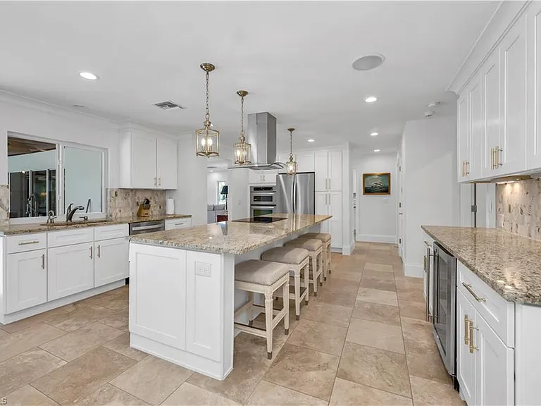 718 Old Trail Dr — Photo 5