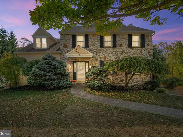 43 Langstoon Ln, Media, PA 19063