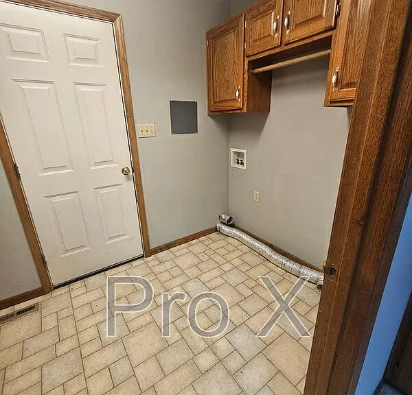 512 E Park St #A — Photo 14
