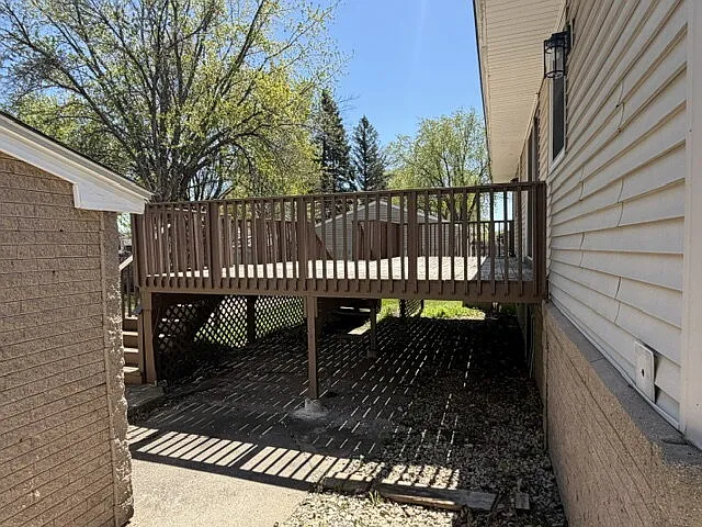 13016 Saratoga Ln N — Photo 20
