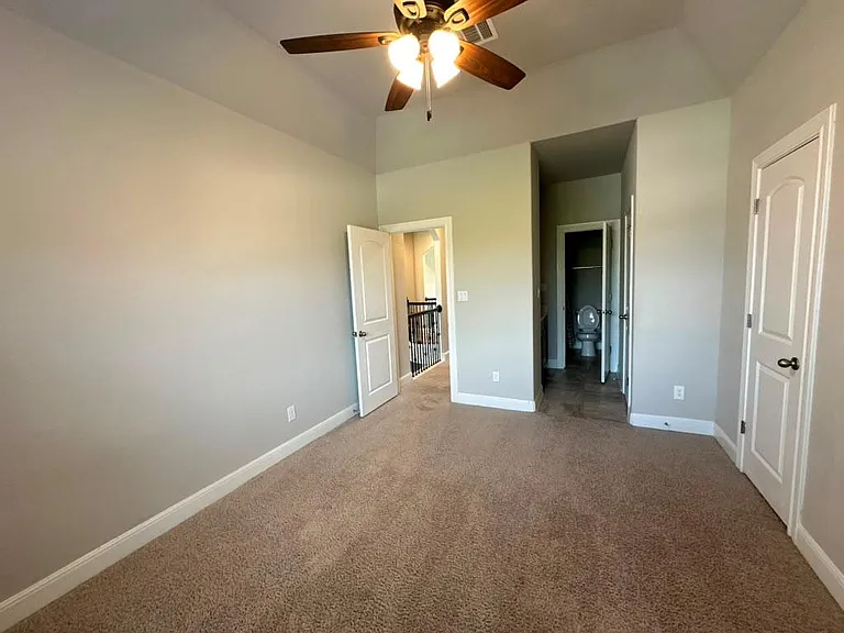 3004 Desert Shade Bnd — Photo 19