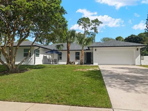 12151 Old Country Rd N, Wellington, FL 33414