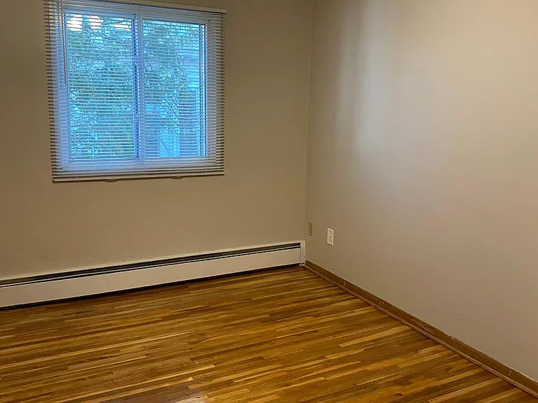 3040 Emerson Ave S #4 — Photo 7