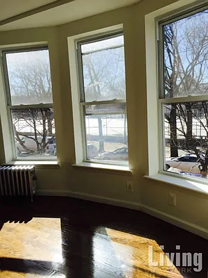 Rented by Living New York | media 37