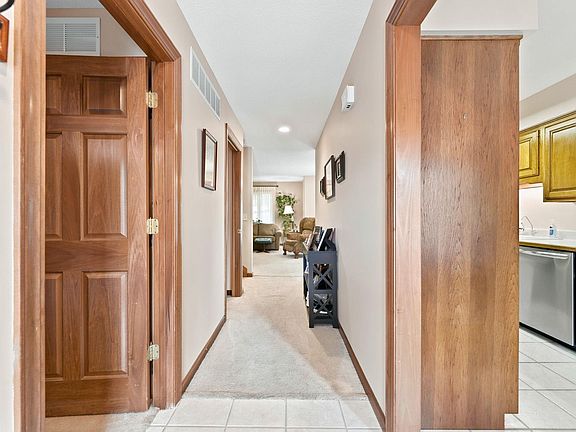 3rd image of 6764 Covington Creek Trl