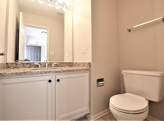 4th image of 291 Camel Bend Ct #2