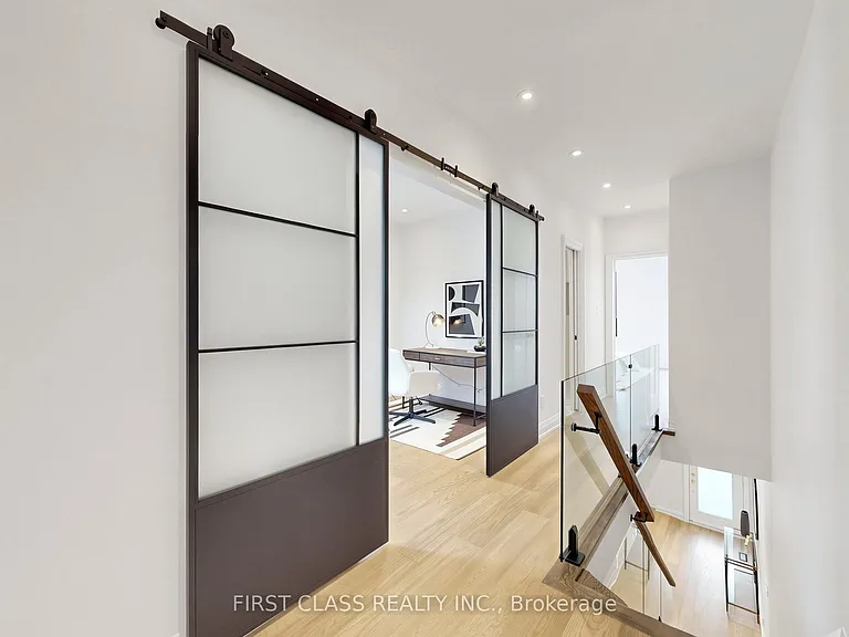 174 Manning Ave — Photo 6