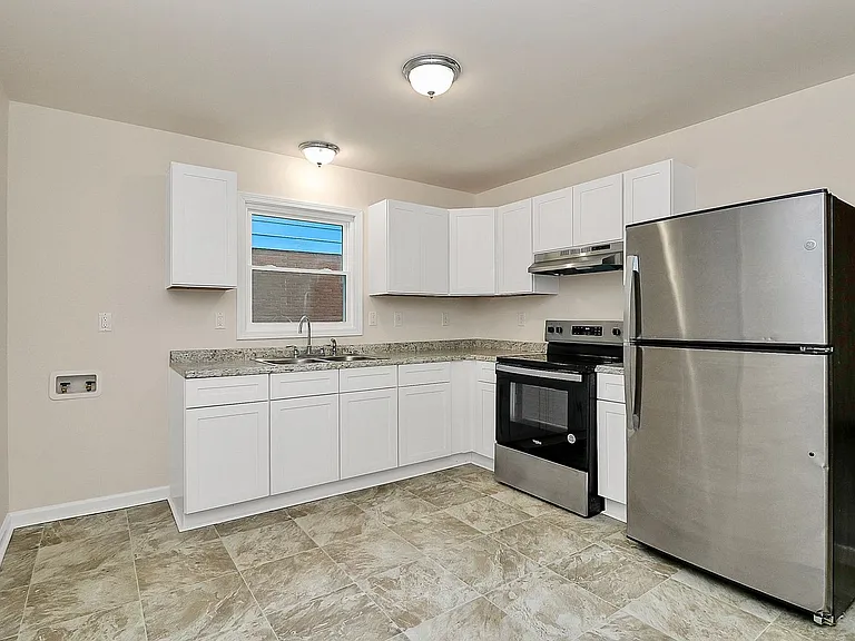 518 Echodale Dr — Photo 4