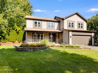1020 Prairie View Ct, Naperville, IL 60563
