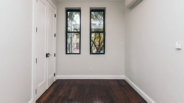 Rented by Nooklyn NYC LLC | media 13