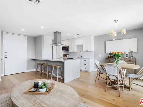 100 S Doheny Dr APT 607, Los Angeles, CA 90048