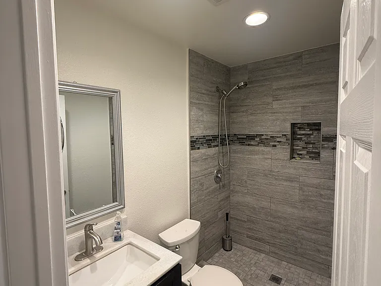 4201 W 5th St #105 — Photo 19