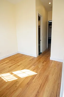 Rented by Lodger Corp | media 19