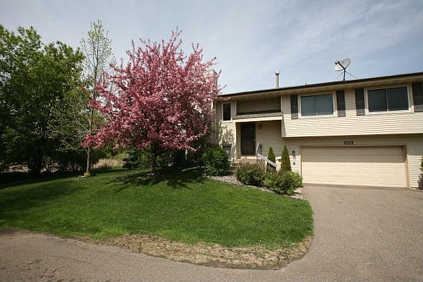 1st image of 4211 Hemlock Ln N