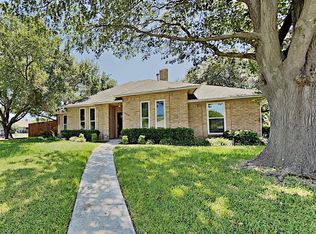 437 Larchbrook Dr, Garland, TX 75043