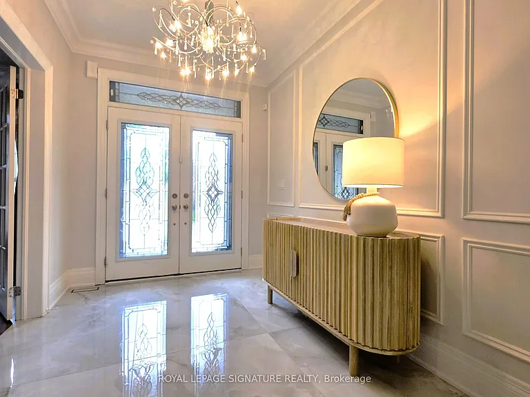 9 William Bowes Blvd — Photo 3