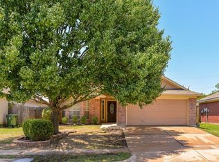 5718 Creekridge Dr, Arlington, TX 76018