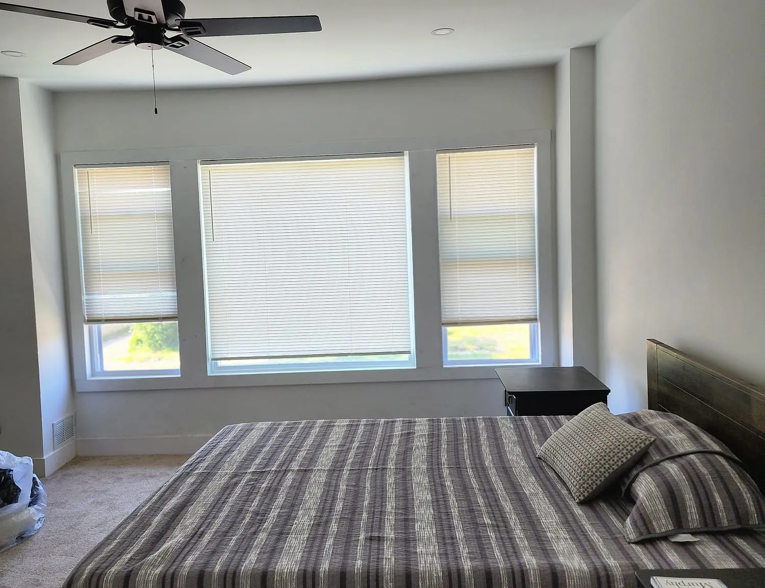 5 bed, 4225 sqft, $3,200 — Photo 4