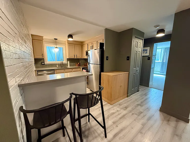 1090 N Lafayette St #101 — Photo 10
