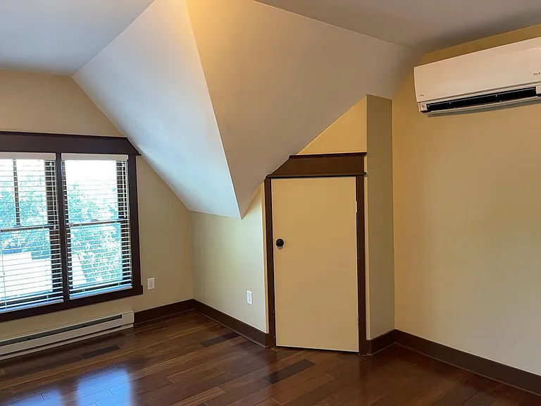 28 Lafayette Ave NE #11 — Photo 9