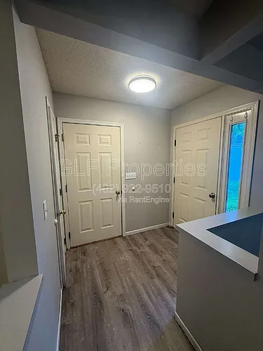 1710 Prairie Ave Photo 1