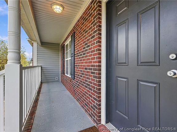 4th image of 220 Seabiscuit Dr