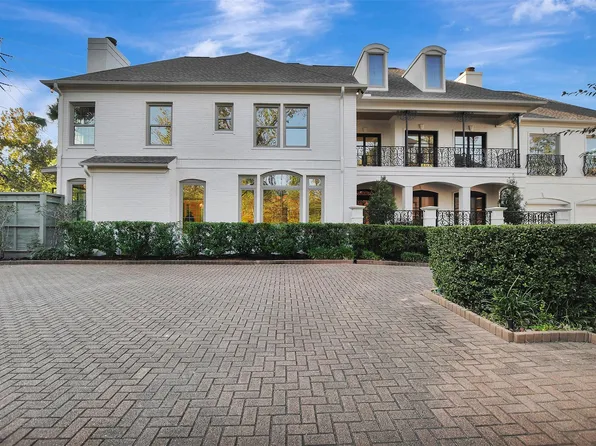 74 Briar Hollow Ln, Houston, TX 77027