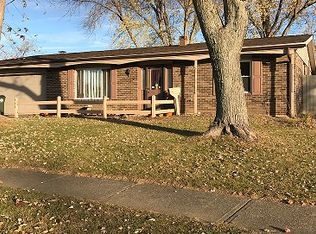 602 Village Ct, Englewood, OH