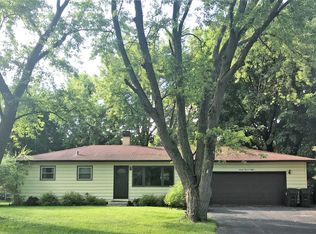 2308 Manor Ln, McHenry, IL 60051